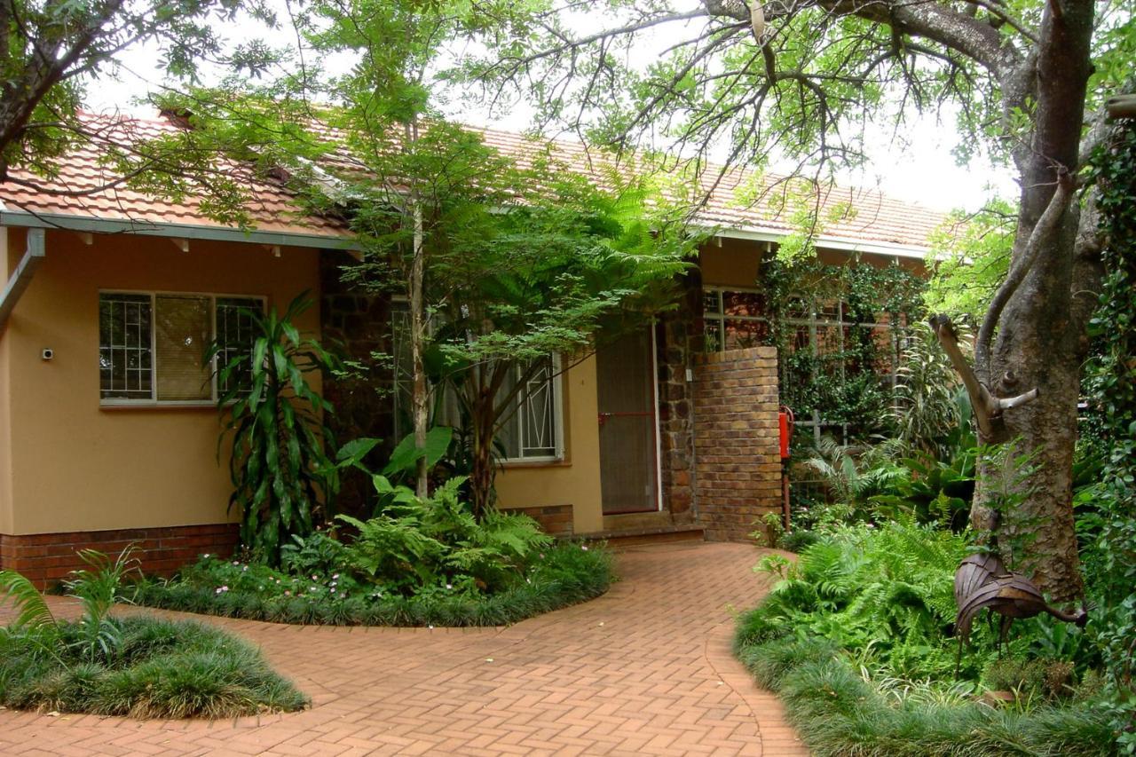 מאלליין Selati 103 Guest Cottages מראה חיצוני תמונה