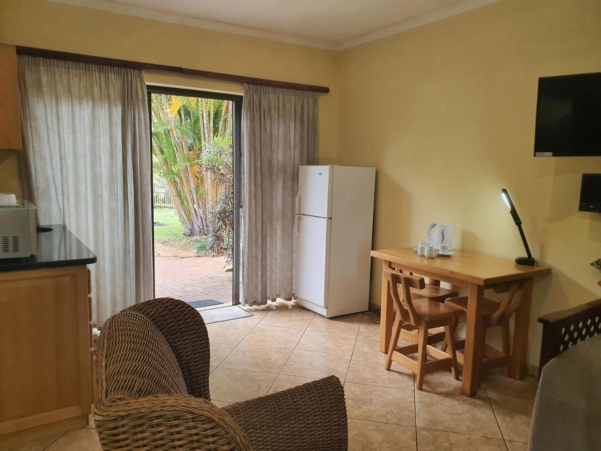 מאלליין Selati 103 Guest Cottages מראה חיצוני תמונה