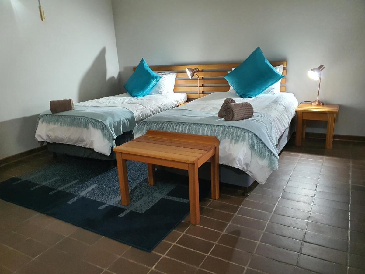 מאלליין Selati 103 Guest Cottages מראה חיצוני תמונה
