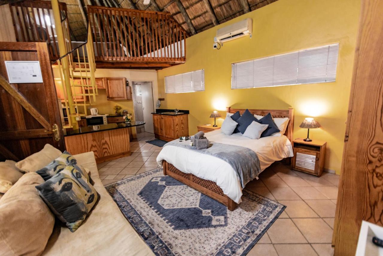 מאלליין Selati 103 Guest Cottages מראה חיצוני תמונה