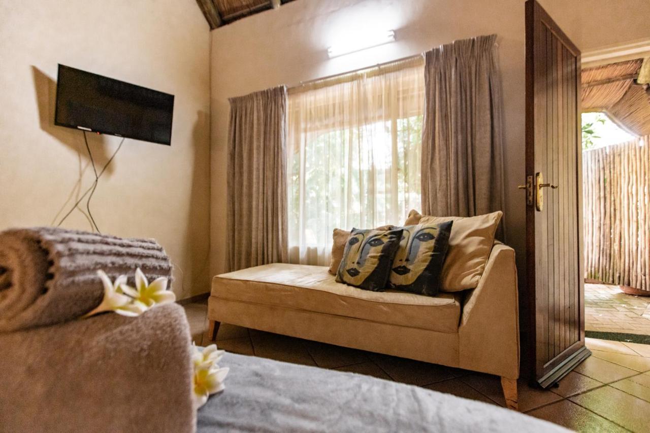 מאלליין Selati 103 Guest Cottages מראה חיצוני תמונה