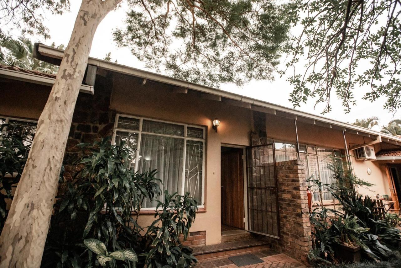 מאלליין Selati 103 Guest Cottages מראה חיצוני תמונה