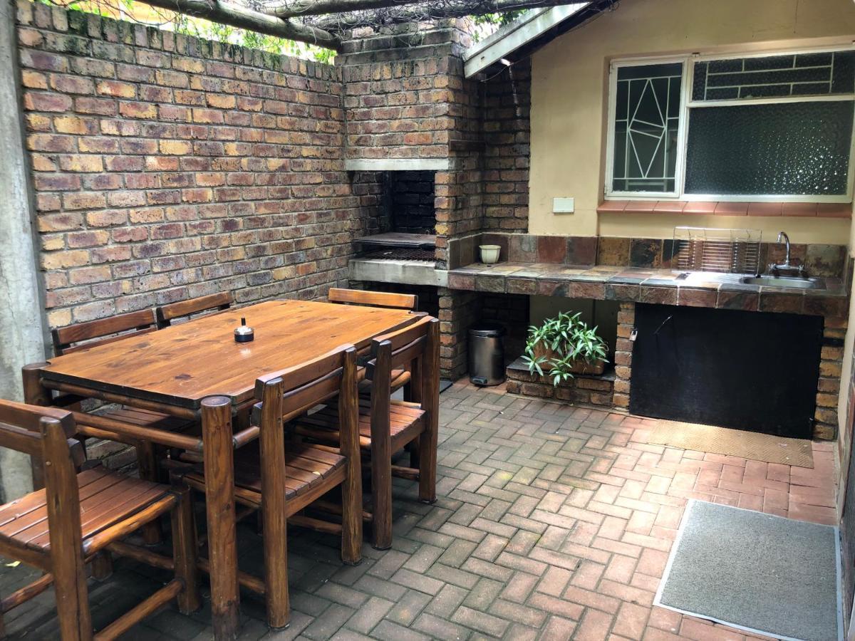 מאלליין Selati 103 Guest Cottages מראה חיצוני תמונה