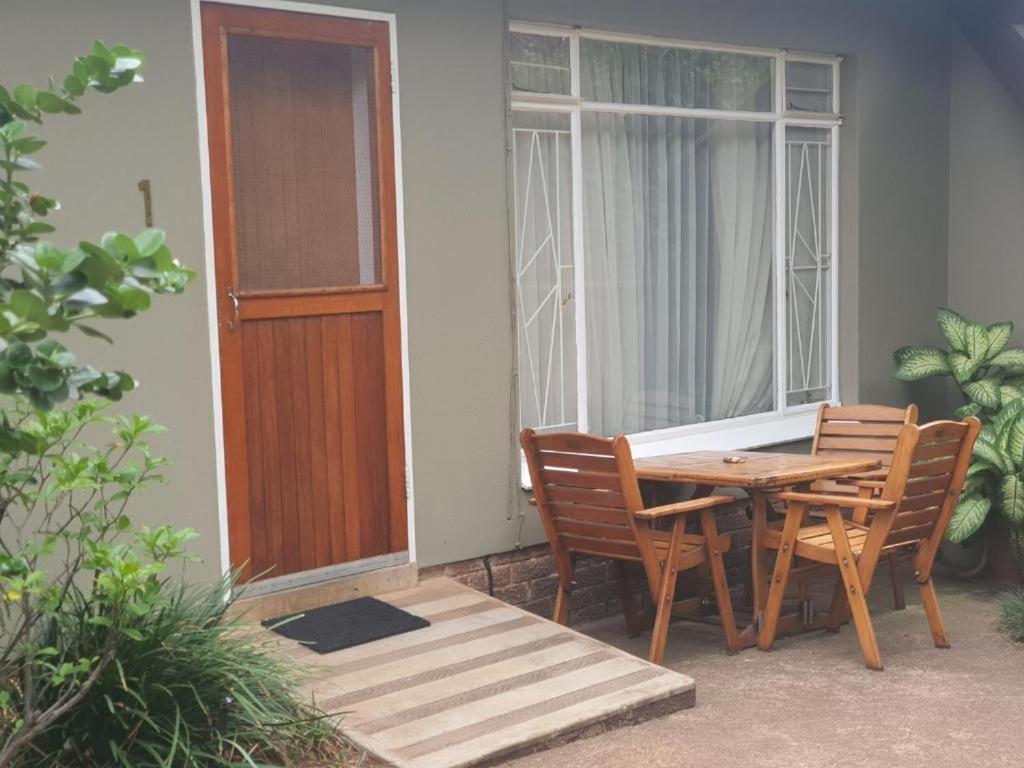 מאלליין Selati 103 Guest Cottages מראה חיצוני תמונה